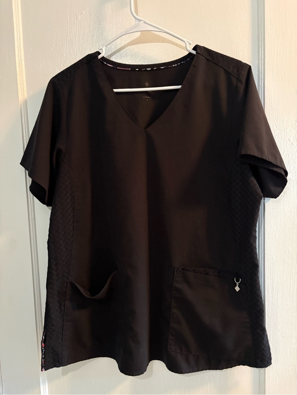 Vera Bradley Women's Black V-Neck Medical Scrub Top